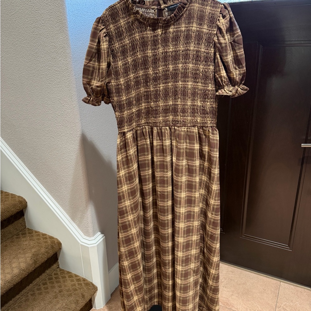 August Sky Ruched Plaid Midi Dress